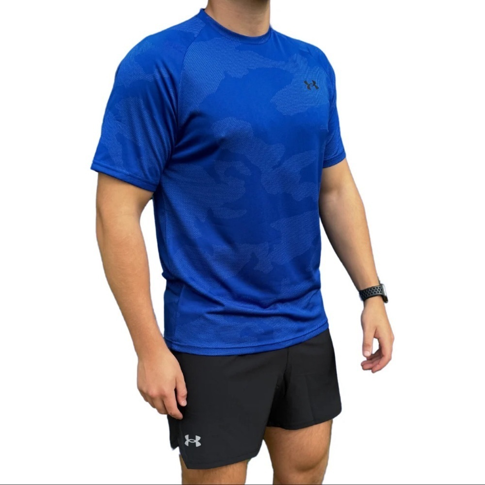 Under Armour Vibrant Blue Athletic TShirt Mens Size Medium Loose Fit Stretch